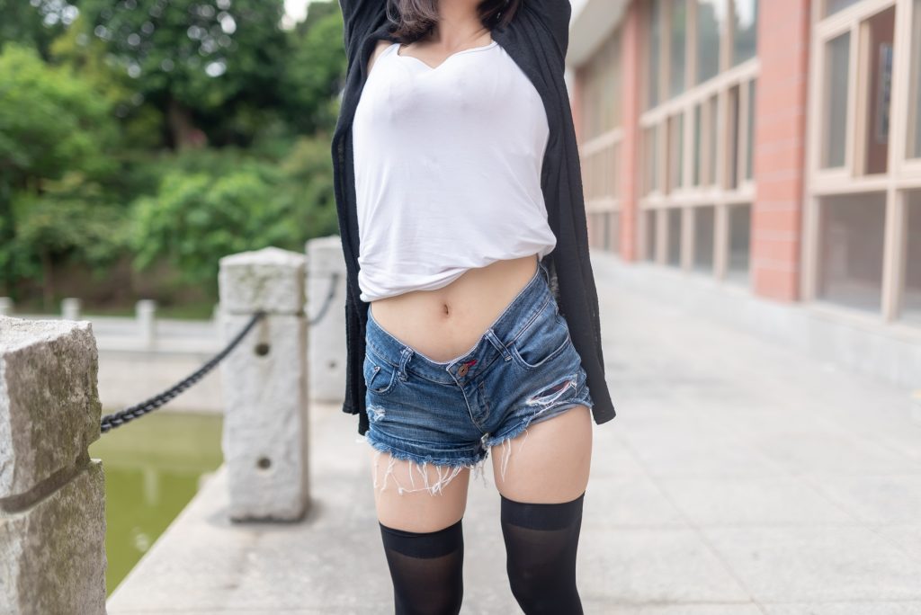 風(fēng)之領(lǐng)域精品寫真@No.043 湖邊的黑絲美腳 [50P/217MB]插圖2