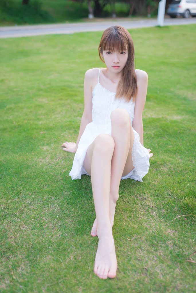 風之領域精品寫真@No.056 草坪上青純的學妹 [50P/229MB]插圖