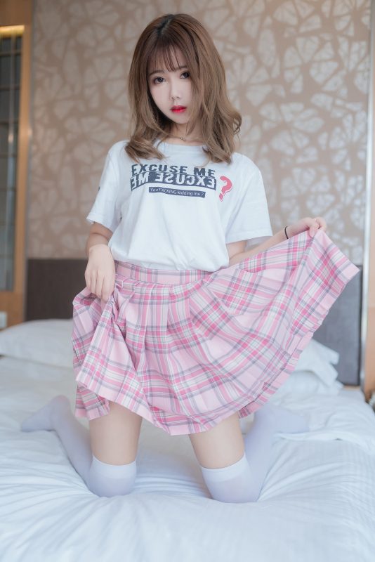 風(fēng)之領(lǐng)域精品寫真@No.066 超美氣質(zhì)格子裙少女 [45P/218MB]-無料攝影圈