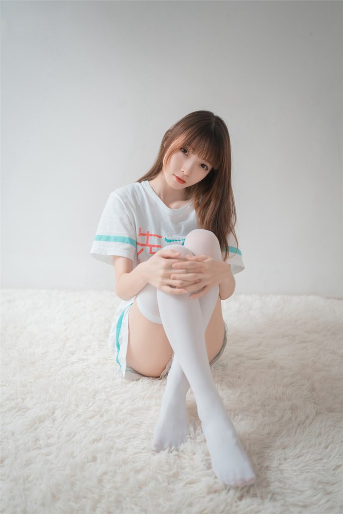 風(fēng)之領(lǐng)域精品寫真@No.068 白絲長(zhǎng)筒襪小清新 [50P/252MB]插圖