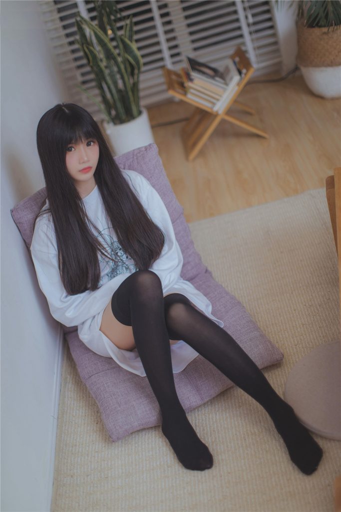 風(fēng)之領(lǐng)域精品寫真@No.081 長發(fā)的黑絲俏皮學(xué)妹 [42P/208MB]插圖2