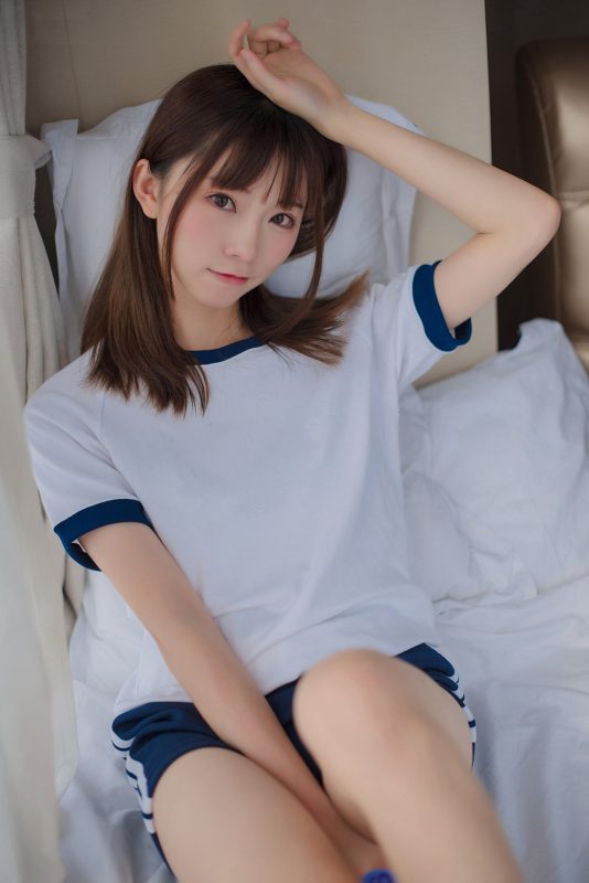 風(fēng)之領(lǐng)域精品寫真@No.109 演繹紅色運動服 [47P/195MB]-無料攝影圈