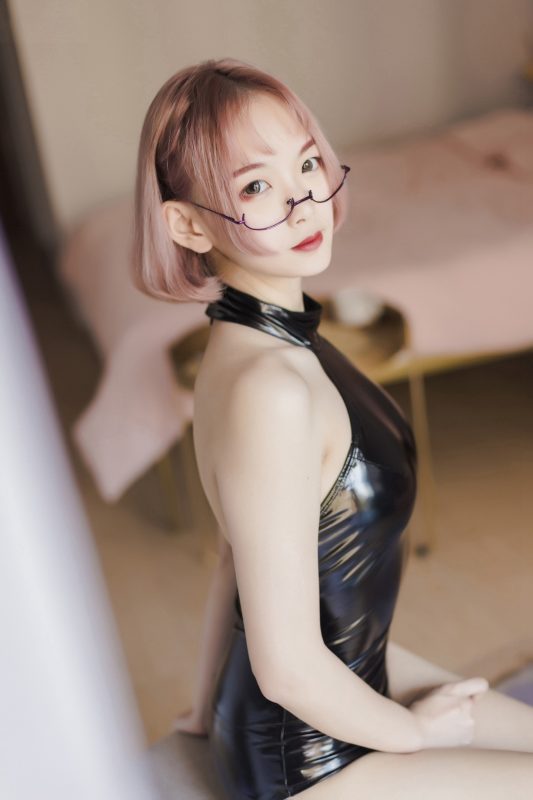 風(fēng)之領(lǐng)域精品寫真@No.123 短發(fā)膠衣死庫水 [43P/163MB]-無料攝影圈