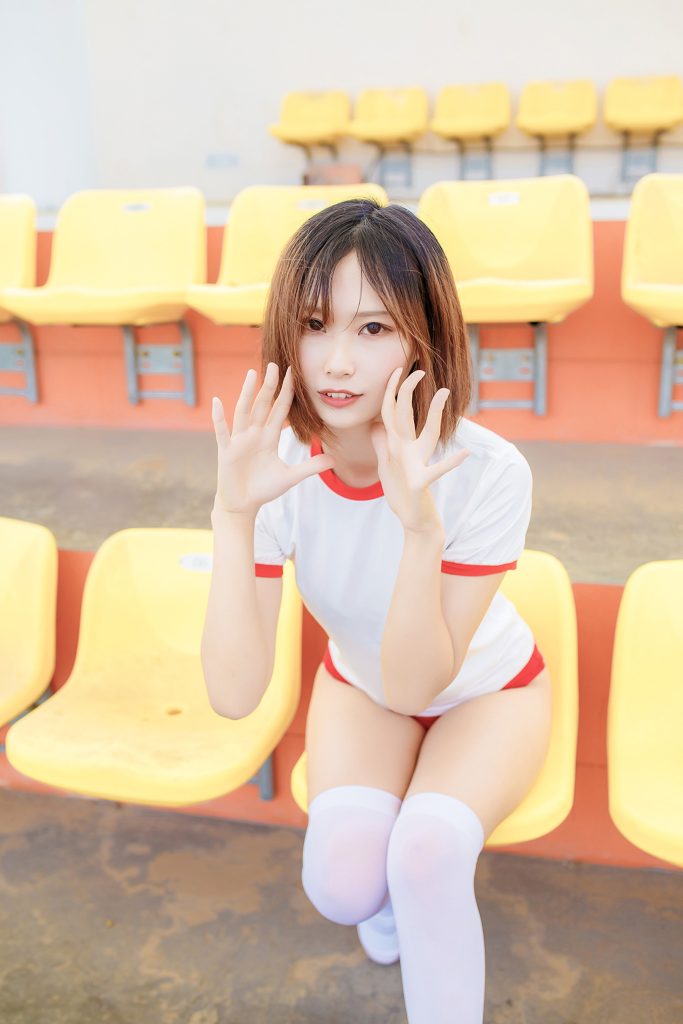 風(fēng)之領(lǐng)域精品寫(xiě)真@No.142 體育場(chǎng)上的寶貝少女 [42P/221MB]插圖2