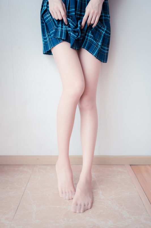 風(fēng)之領(lǐng)域精品寫真@No.143 天藍(lán)色格子裙 [47P/123MB]-無料攝影圈