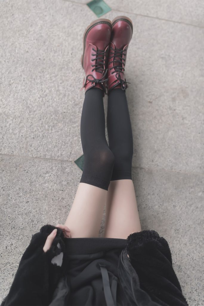 風(fēng)之領(lǐng)域精品寫(xiě)真@No.145 纖細(xì)的黑絲小長(zhǎng)腿 [48P/186MB]插圖