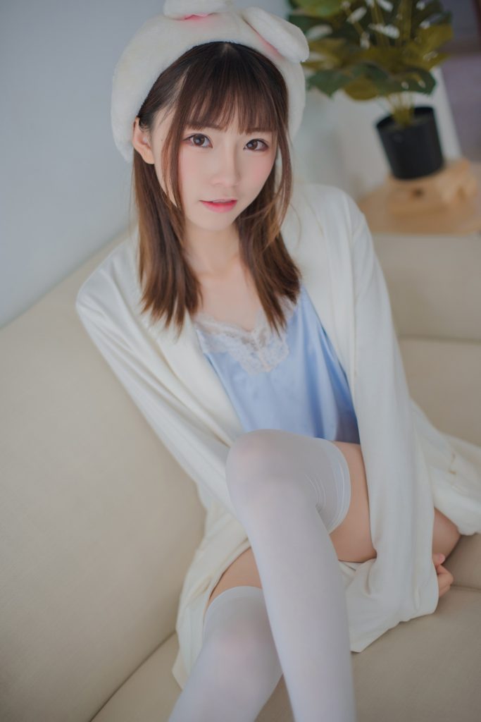 風(fēng)之領(lǐng)域精品寫真@No.172 迷你吊帶藍色睡衣 [70P/185MB]插圖