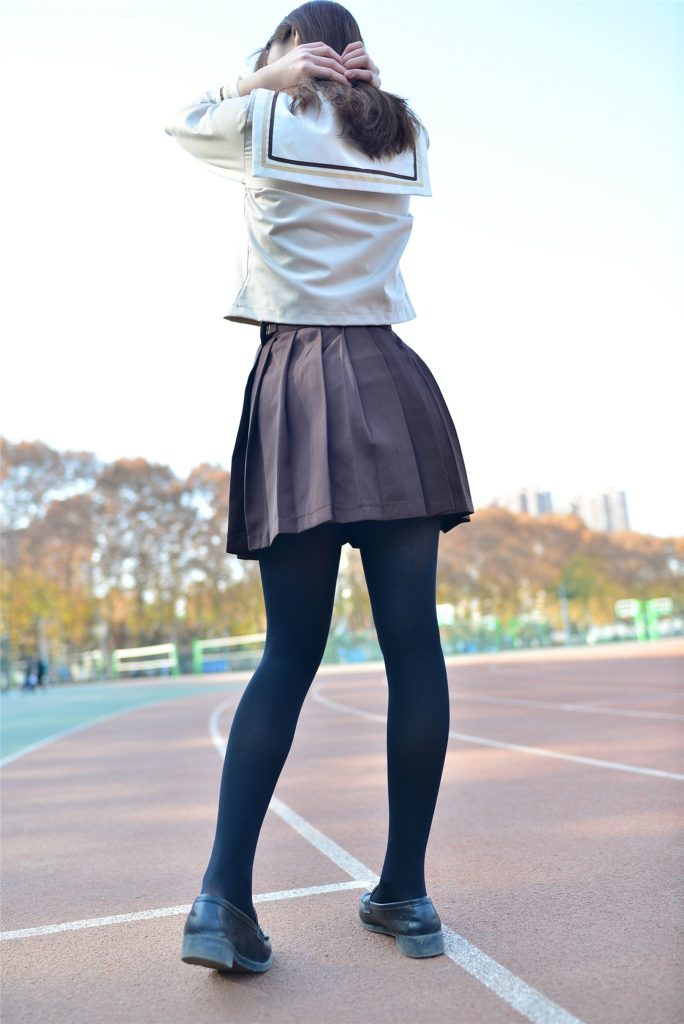 風之領域精品寫真@No.177 大學校園里的黑絲學妹 [32P/702MB]插圖2