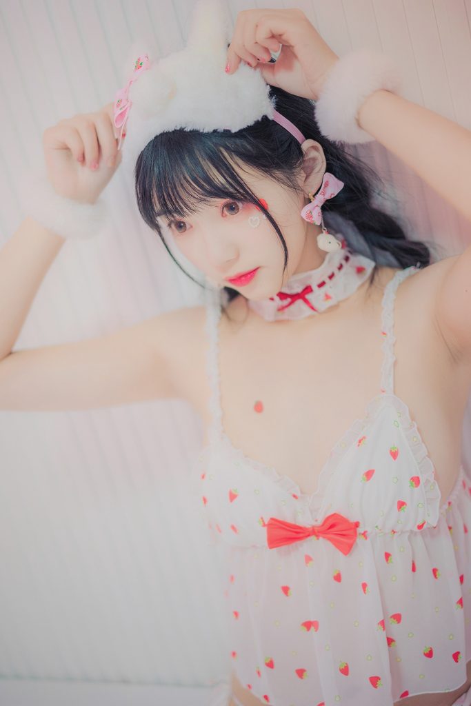 風之領(lǐng)域精品寫真@No.183 獸耳草梅裙睡衣 [43P/552MB]插圖