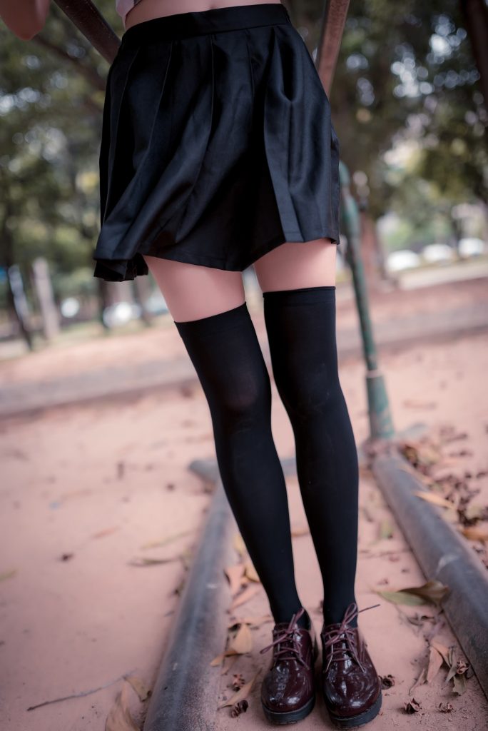 風(fēng)之領(lǐng)域精品寫真@No.187 黑絲戶外筒襪 [41P/362MB]插圖2