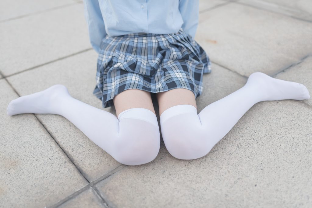 風(fēng)之領(lǐng)域精品寫真@No.189 格子裙白絲美少女 [41P/360MB]插圖2