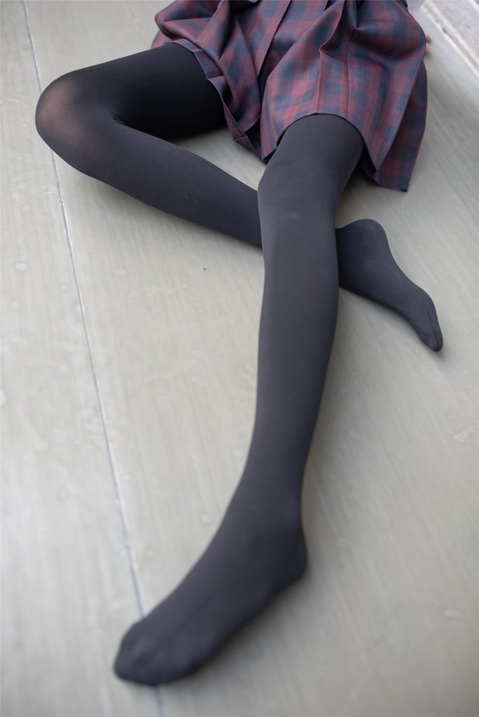 風(fēng)之領(lǐng)域精品寫(xiě)真@No.192 戶(hù)外黑絲學(xué)妹 [39P/366MB]插圖3