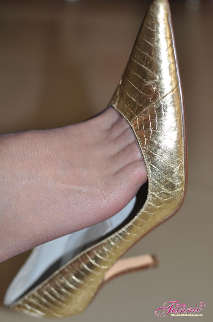 Fannie芬妮每足園 No.024 暗香（金色船鞋灰絲）[81P/225MB]插圖