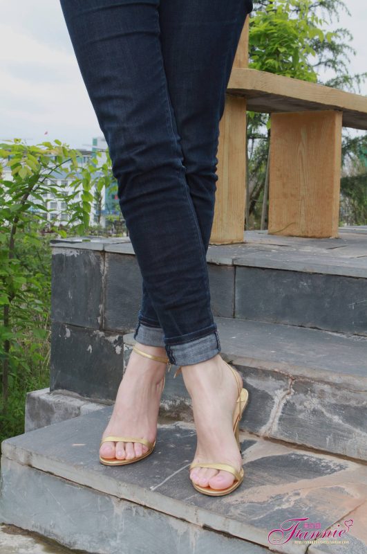 Fannie芬妮每足園 No.044 薄施粉彩 晶瑩剔透5 [83P/243MB]-無(wú)料攝影圈