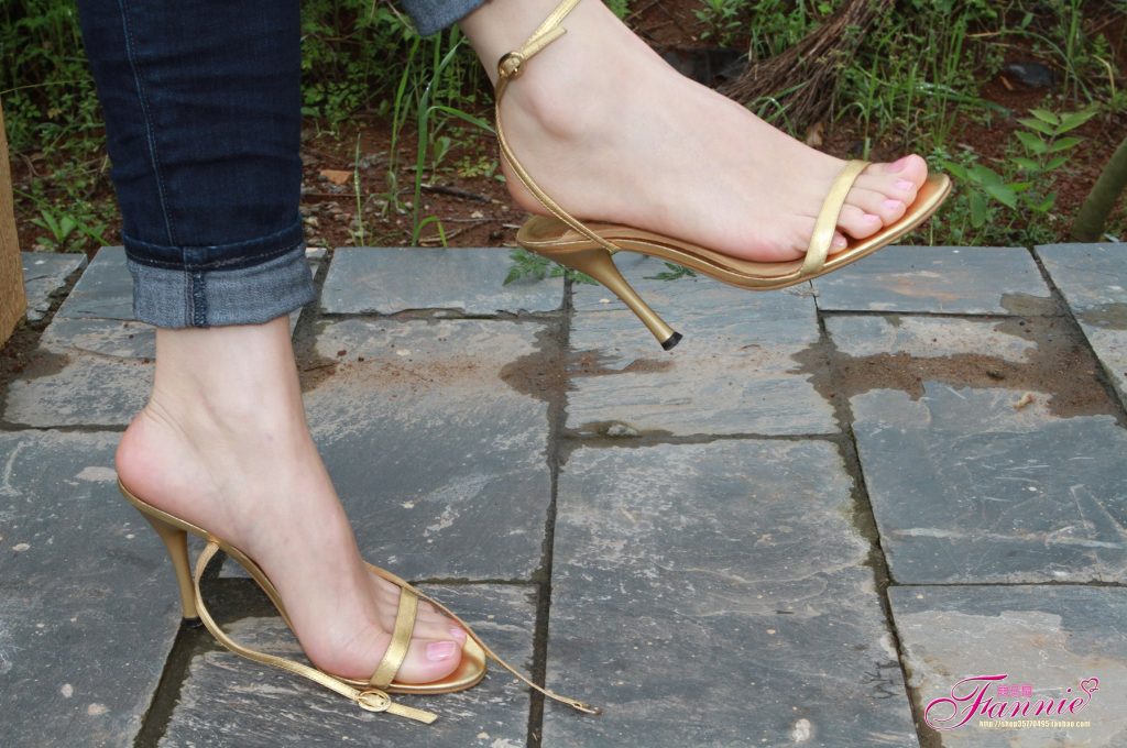 Fannie芬妮每足園 No.044 薄施粉彩 晶瑩剔透5 [83P/243MB]插圖2