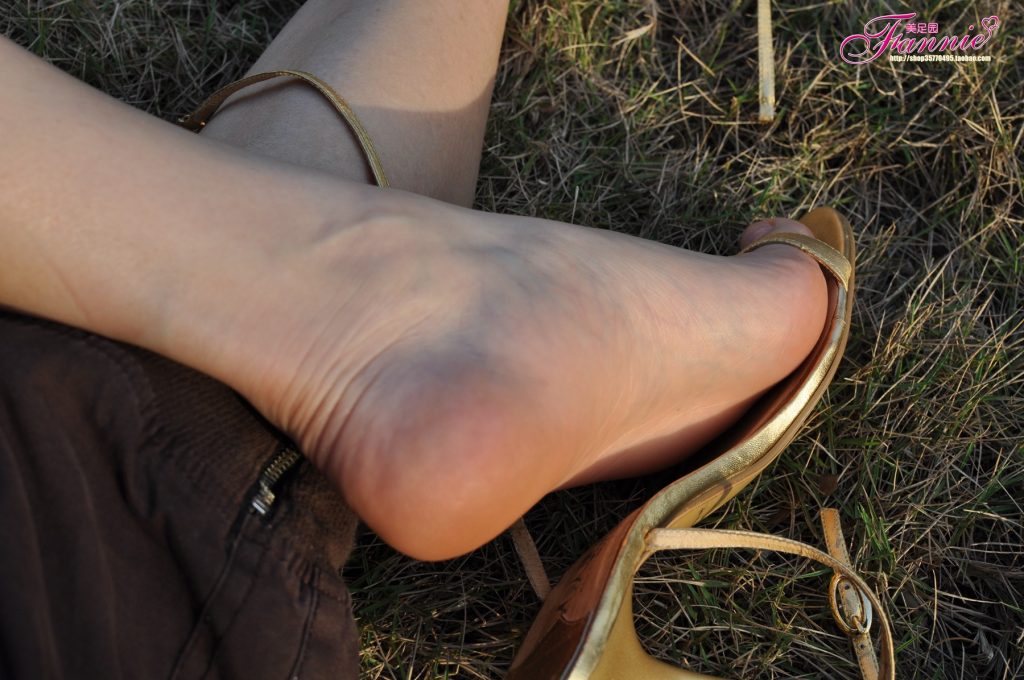 Fannie芬妮每足園 No.084 觸摸陽光9 [51P/146MB]插圖1