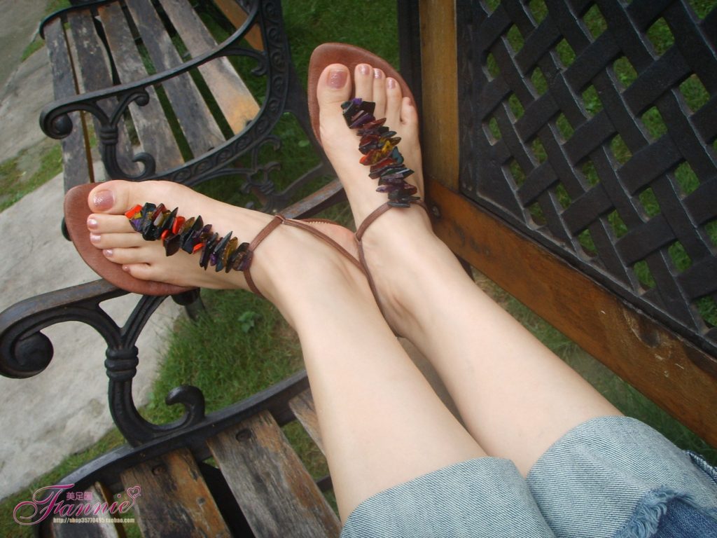 Fannie芬妮每足園 No.136 風(fēng)起時(shí)，勾起無(wú)限風(fēng)光-裸足 [30P/32MB]插圖2