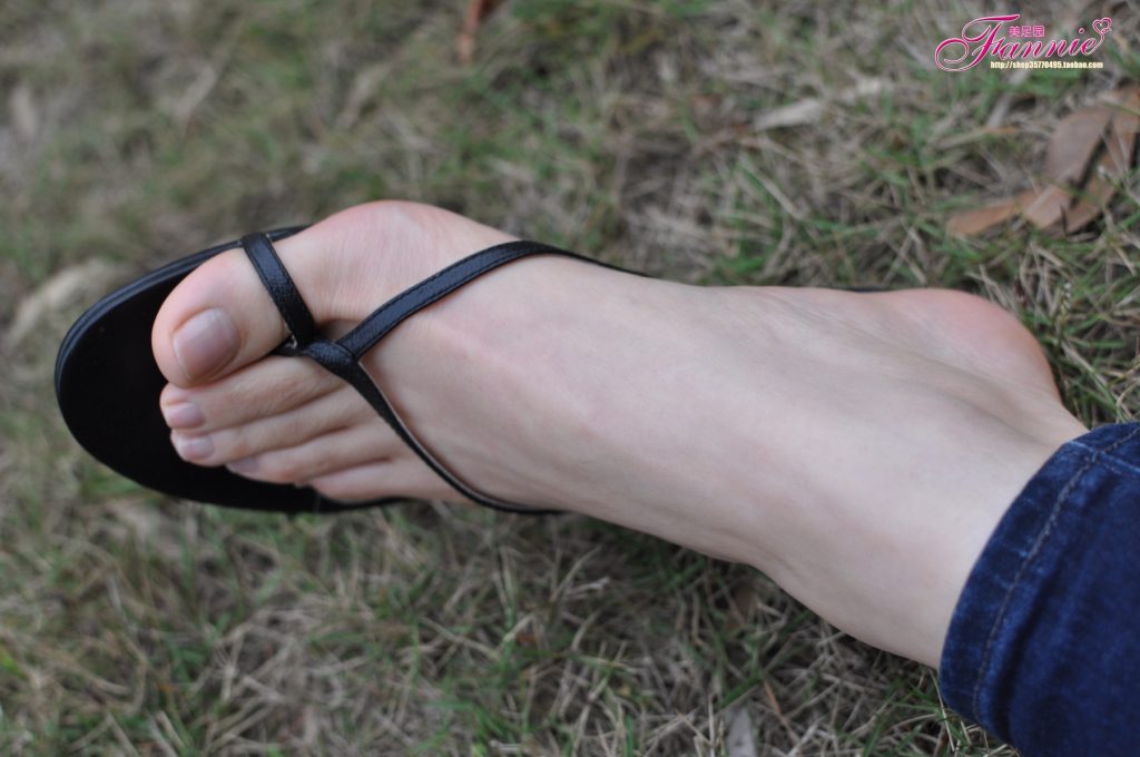 Fannie芬妮每足園 No.137 高跟裸足特寫(xiě) [31P/105MB]插圖2