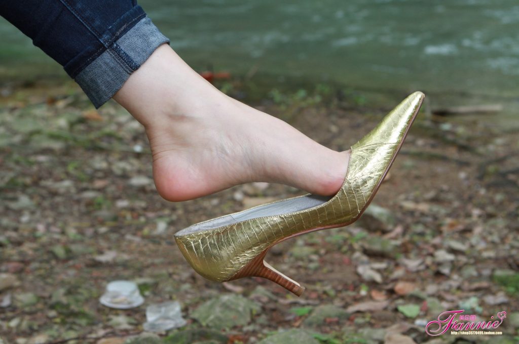 Fannie芬妮每足園 No.139 高跟裸足特寫3 [39P/111MB]插圖2