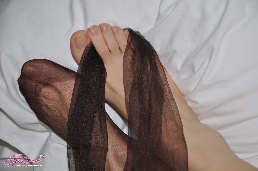 Fannie芬妮每足園 No.157 黑絲特寫 [48P/142MB]插圖3