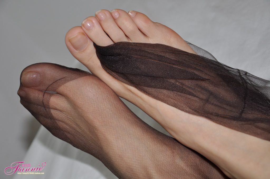 Fannie芬妮每足園 No.157 黑絲特寫 [48P/142MB]插圖2