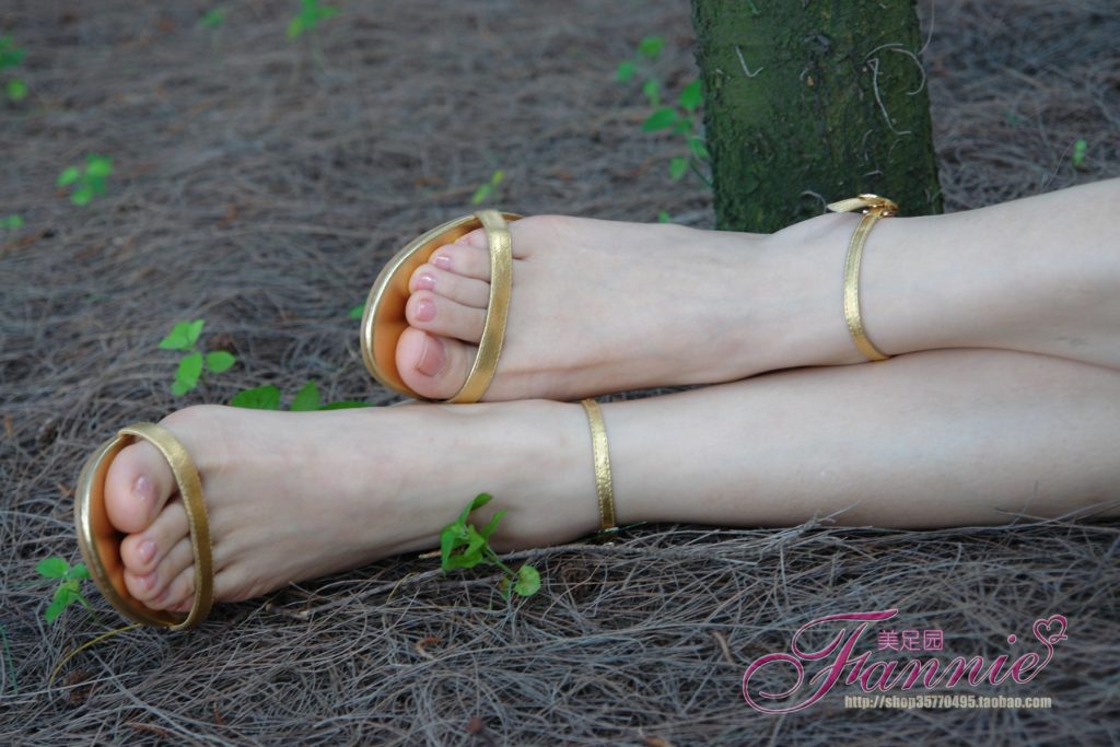 Fannie芬妮每足園 No.214 金色的旋律 海邊恬靜聽松濤 [27P/82MB]插圖3