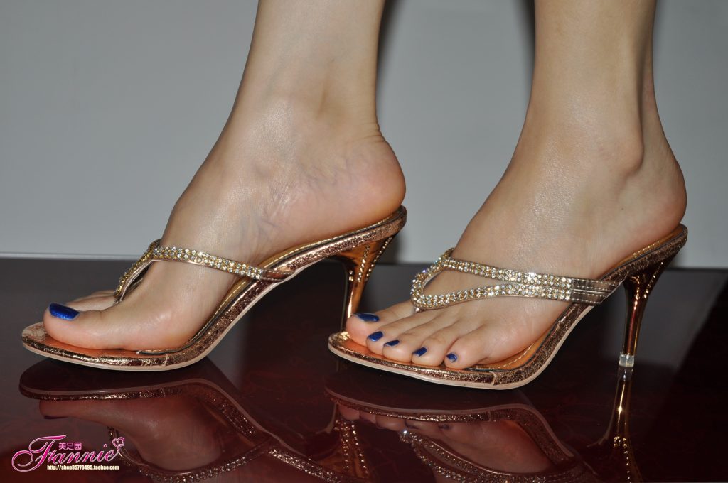 Fannie芬妮每足園 No.239 藍色魅音 高跟1 [81P/212MB]插圖1