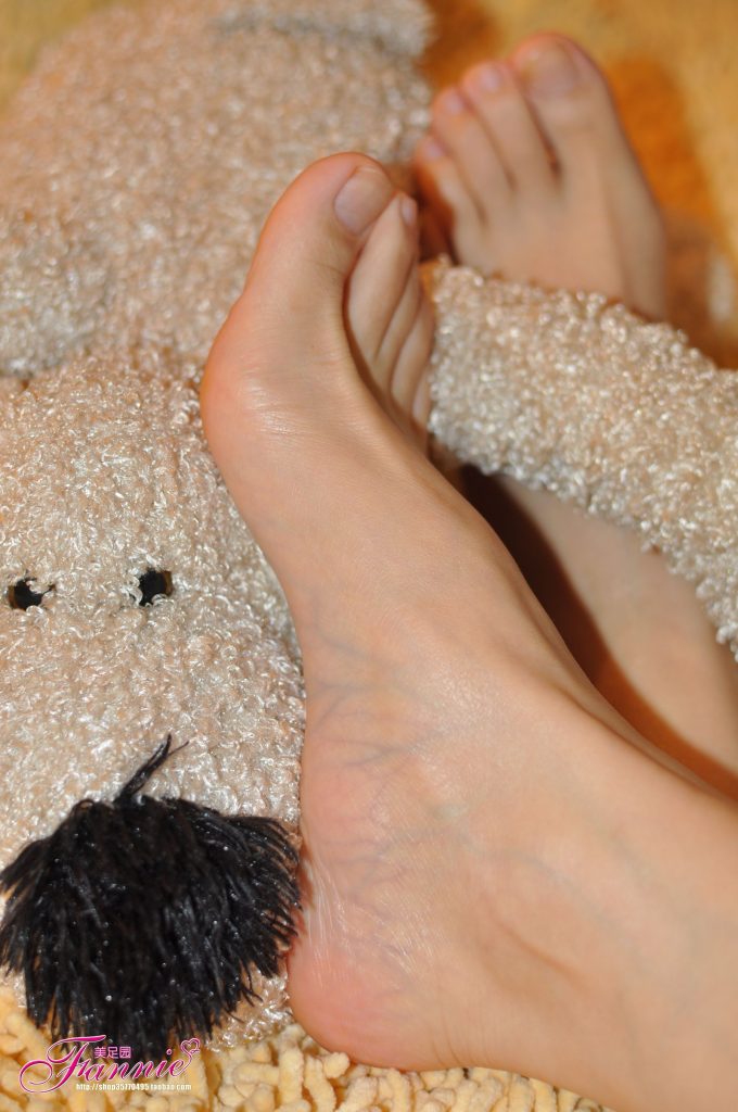 Fannie芬妮每足園 No.261 裸色-1 [44P/91MB]插圖2