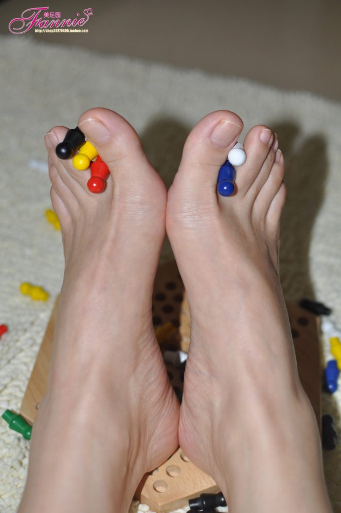 Fannie芬妮每足園 No.264 裸色-5 [44P/106MB]插圖