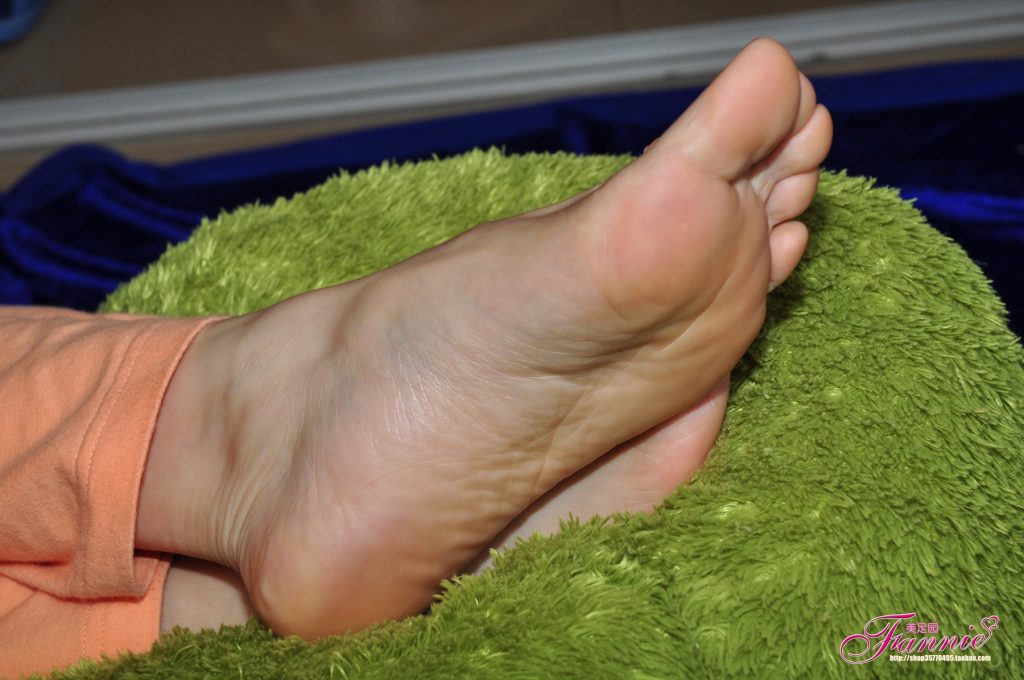 Fannie芬妮每足園 No.271 裸足底特寫-3 [40P/108MB]插圖1