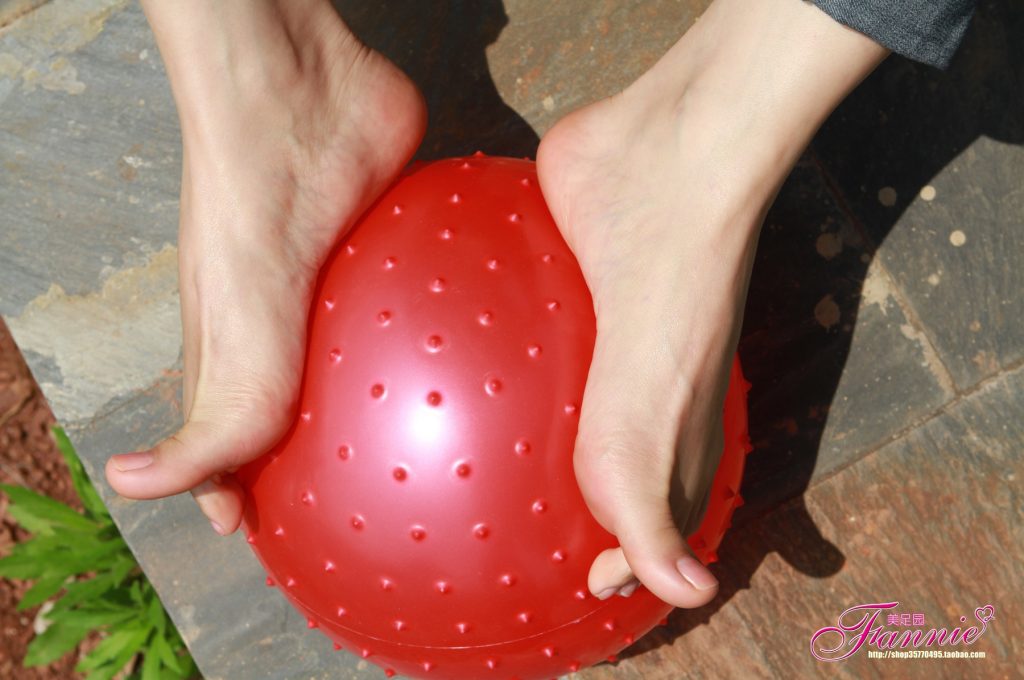 Fannie芬妮每足園 No.276 裸足高跟黑絲特輯 [120P/336MB]插圖3