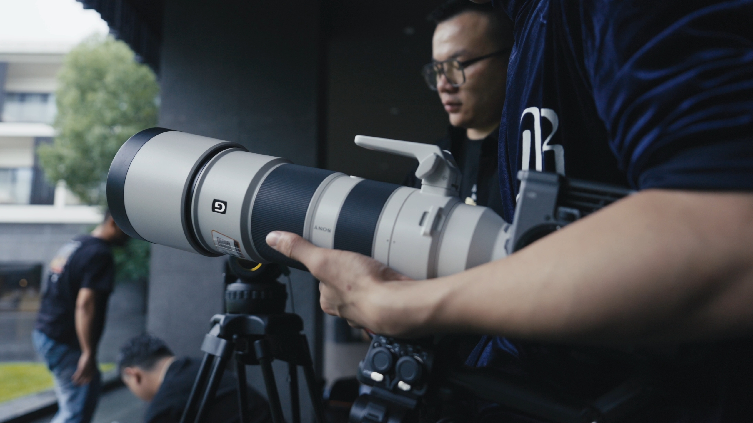 實景直播秀新突破：11臺FX3和FX6攝影機聯(lián)合打造電影感時裝直播秀插圖3