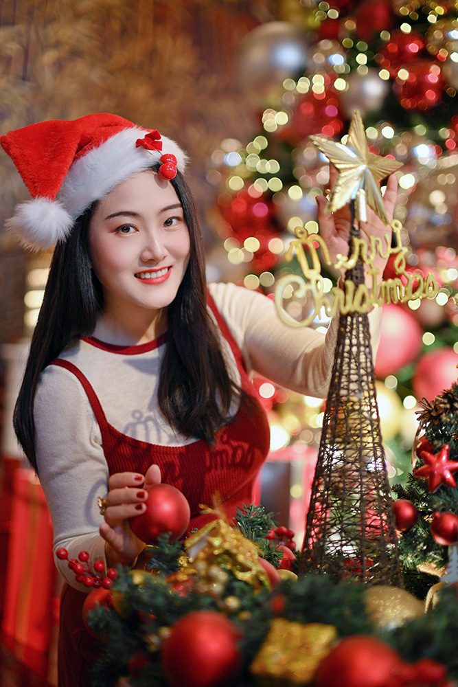 簡(jiǎn)單4招，教你在室內(nèi)打造夢(mèng)幻圣誕人像插圖3