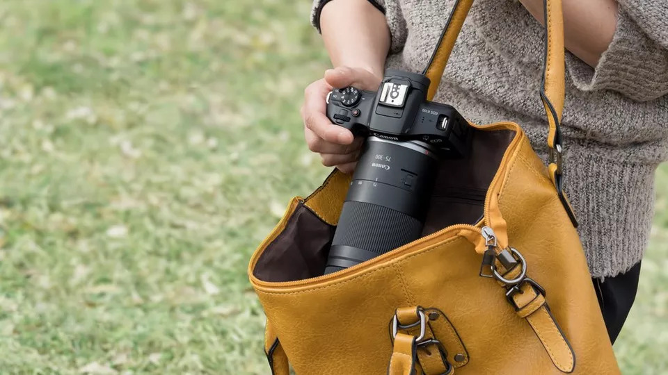 佳能發(fā)布 RF 75-300MM F4-5.6鏡頭插圖1