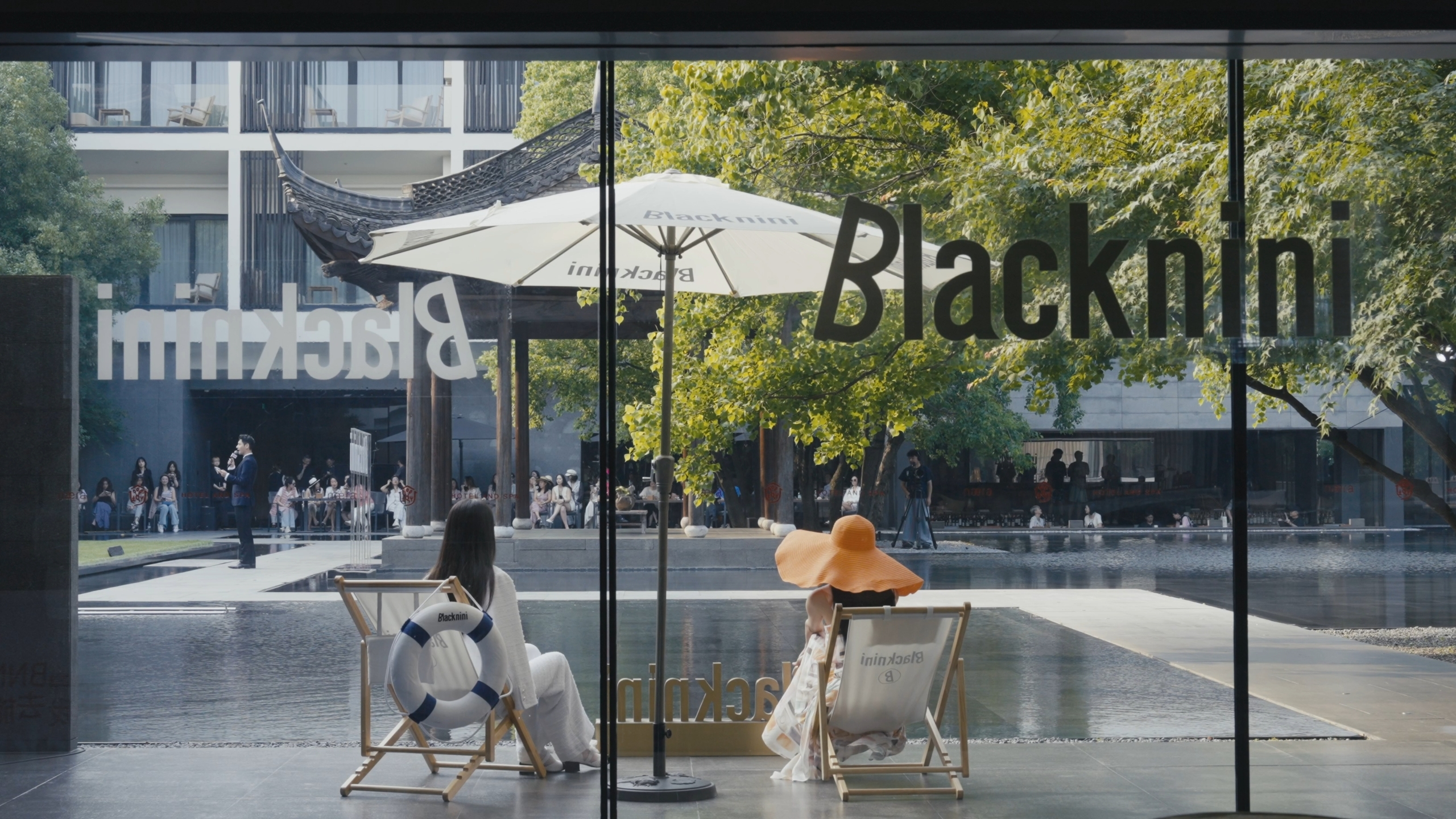 實景直播秀新突破：11臺FX3和FX6攝影機聯(lián)合打造電影感時裝直播秀插圖4