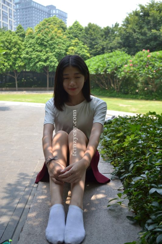 FCMZ原創(chuàng)學(xué)生足模攝影 No.024 潔潔-1 [58P/269MB]-無(wú)料攝影圈