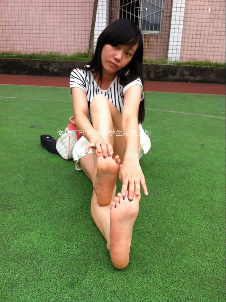 FCMZ原創(chuàng)學(xué)生足模攝影 No.025 苦苦 [39P/249MB]插圖1