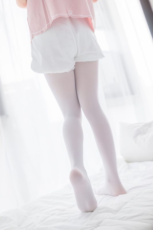 喵寫(xiě)真 VOL.001 純純絲襪情 [58P/135MB]-無(wú)料攝影圈