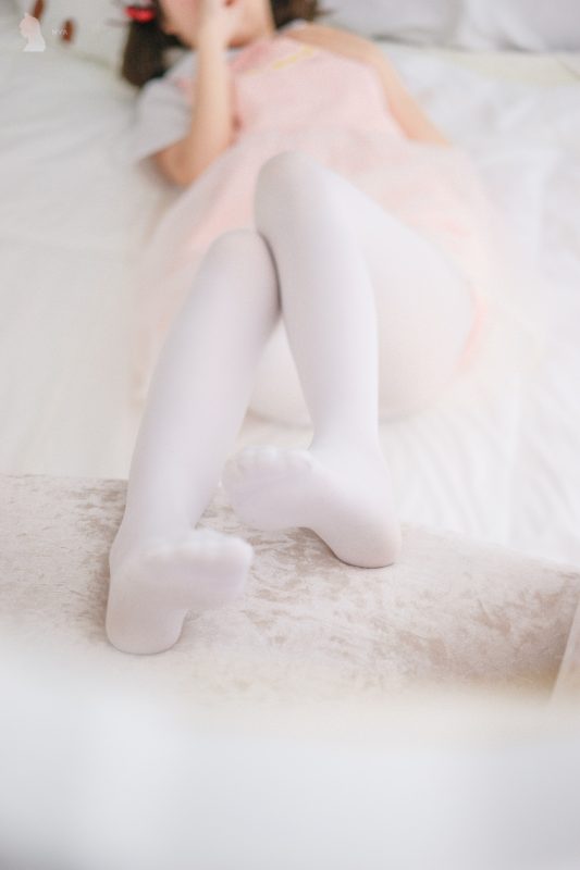 喵寫(xiě)真 VOL.002 粉紅小妹妹的白絲 [76P/465MB]-無(wú)料攝影圈