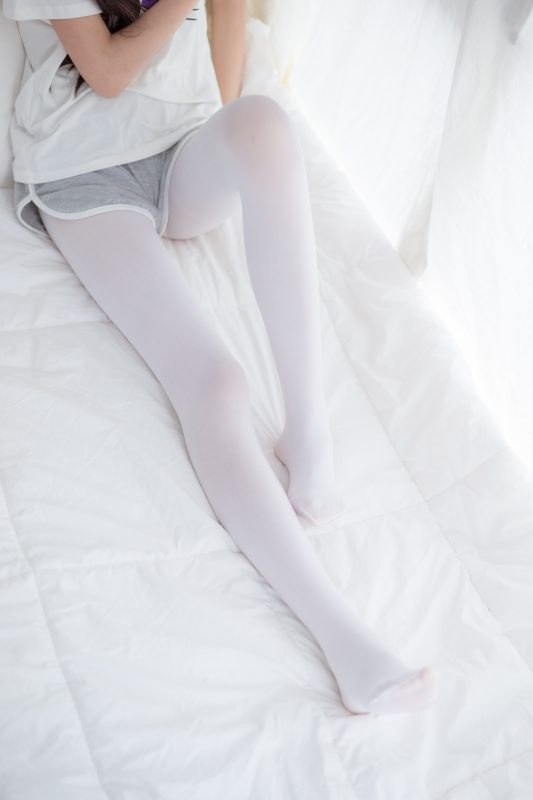 喵寫真 VOL.011 白絲蘿莉 [90P/400MB]-無料攝影圈