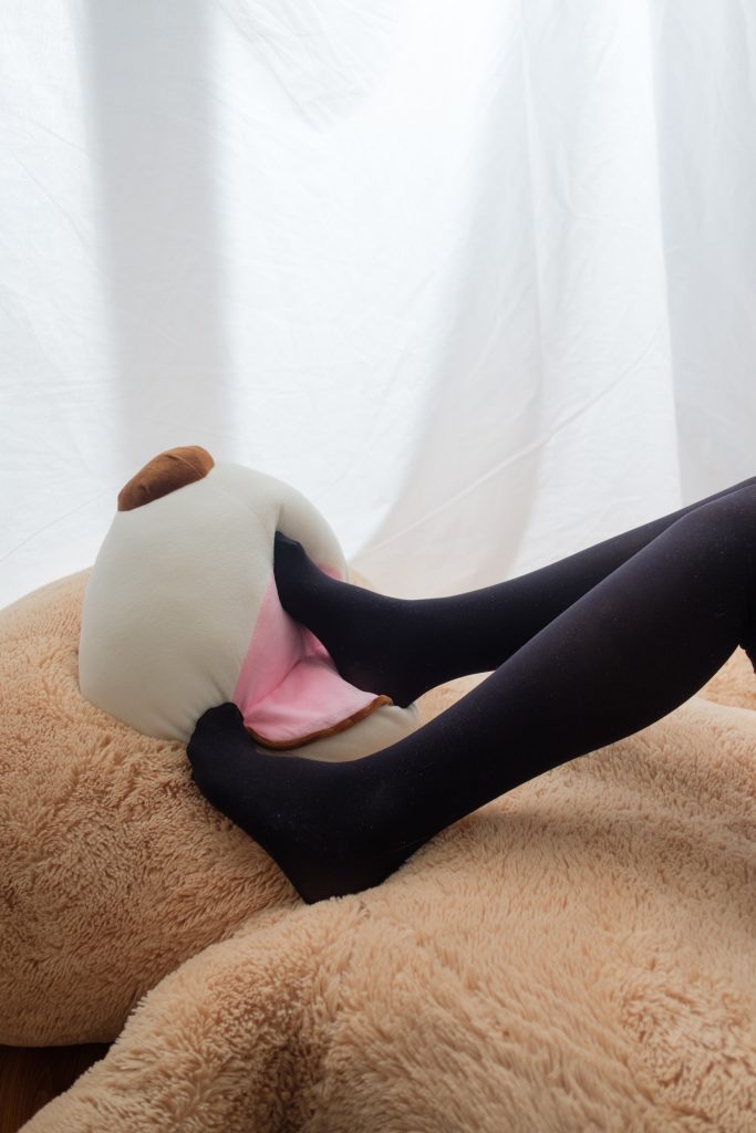 喵寫真 早期作品02 在大熊身上的黑絲少女 [90P/1V/770MB]插圖3