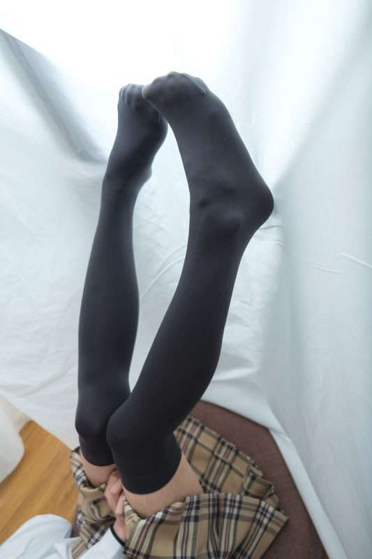 喵寫真 早期作品05 JK黑絲校服格子裙 [80P/1V/970MB]-無料攝影圈