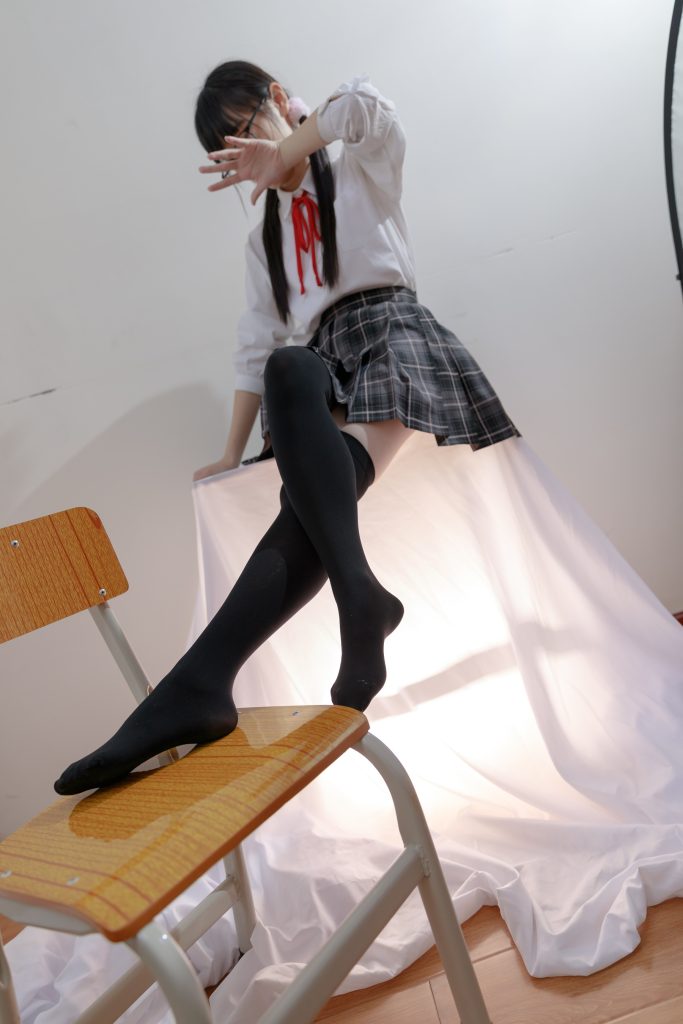 喵寫真 早期作品08 JK黑絲格子裙 [91P/1V/586MB]插圖1