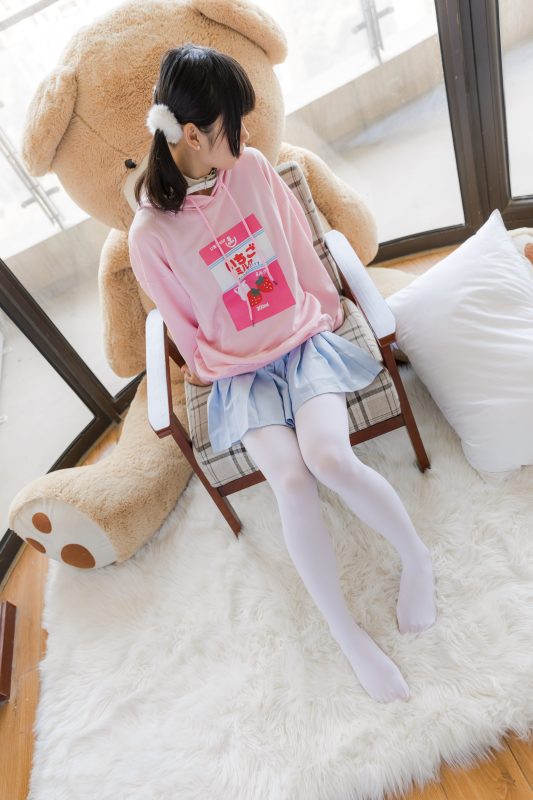 喵寫真 早期作品09 白絲少女居家寫真 [104P/1V/643MB]-無料攝影圈