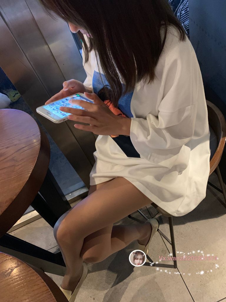 微信朋友圈達人@Changeable丸子-定制系列 NO.014 灰絲-2[32P/67MB]插圖