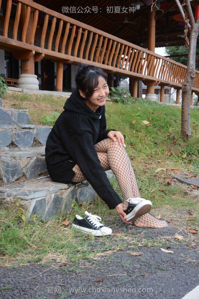 初夏女神 NO.114 點(diǎn)點(diǎn) 時(shí)尚村姑[140P/1V/3.68GB]插圖3