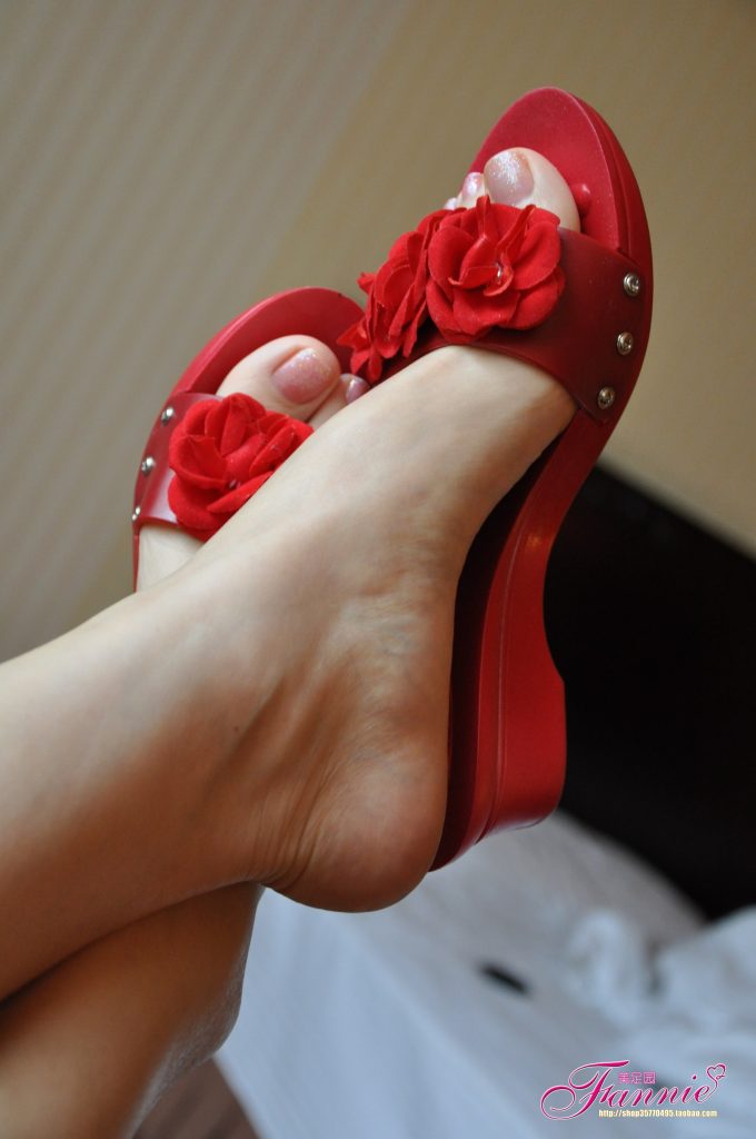 Fannie芬妮每足園 No.318 夢中的婚禮 紅玫瑰 [74P/214MB]插圖3