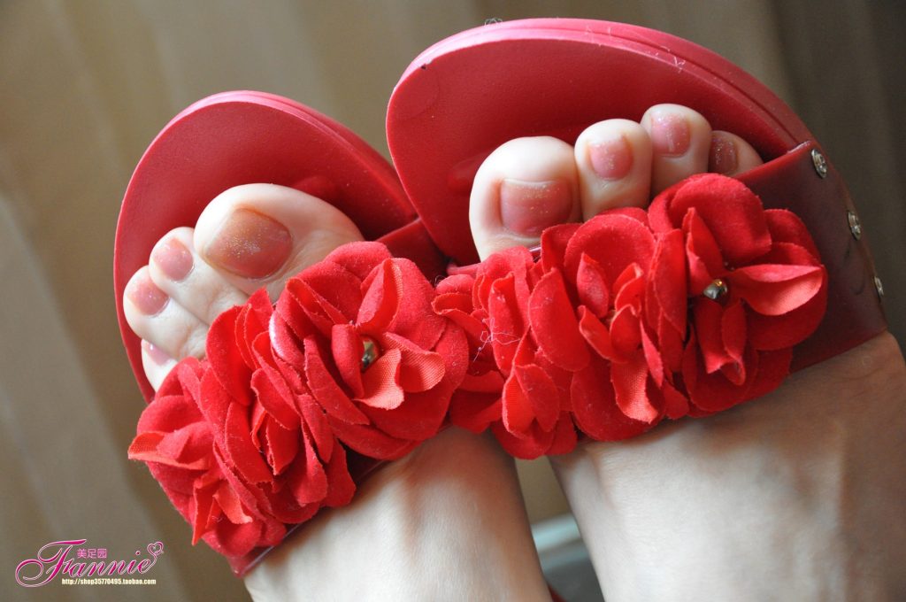 Fannie芬妮每足園 No.318 夢中的婚禮 紅玫瑰 [74P/214MB]插圖2