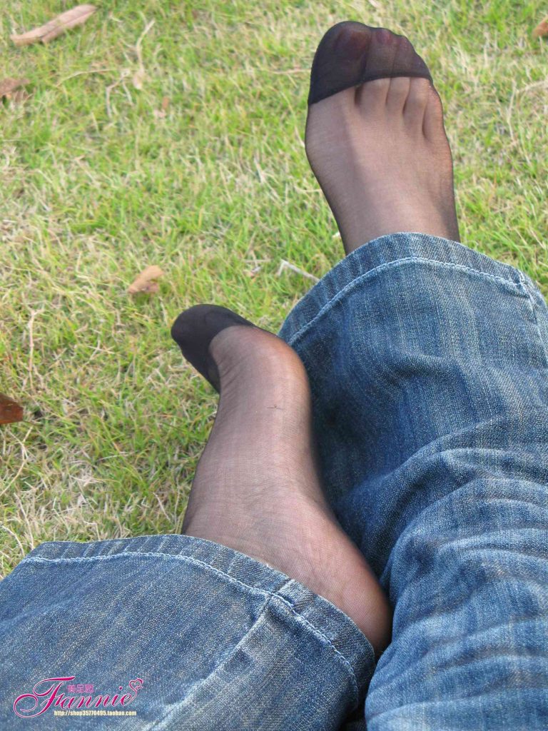 Fannie芬妮每足園 No.363 竊竊私語黑絲 [103P/298MB]插圖