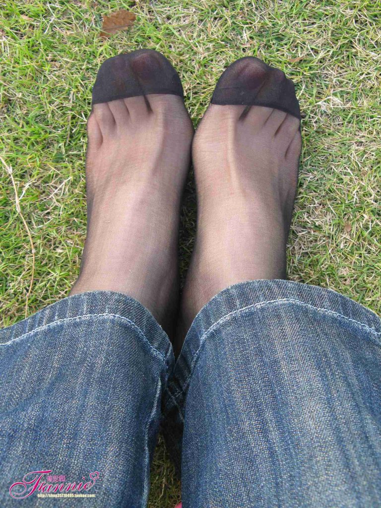 Fannie芬妮每足園 No.363 竊竊私語黑絲 [103P/298MB]插圖1